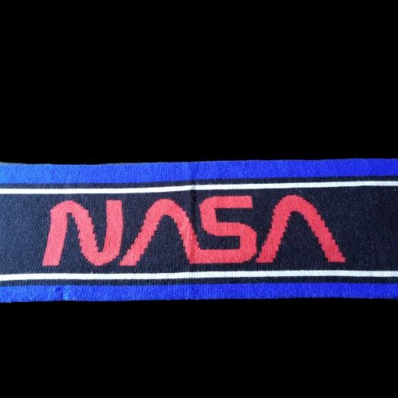 *5/35* Forever 21 USA Nasa Scarf - Picture 2 of 6